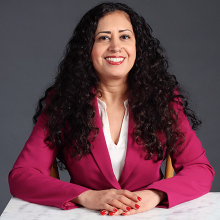 Versha Munshi-South Headshot